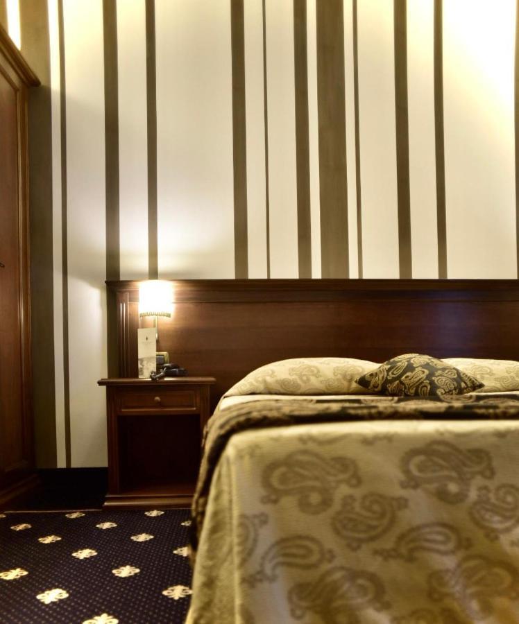Antica Stazione Hotel เคียรามอนเตกุลฟิ ภายนอก รูปภาพ
