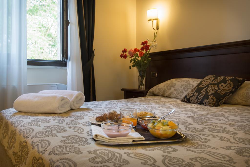Antica Stazione Hotel เคียรามอนเตกุลฟิ ภายนอก รูปภาพ